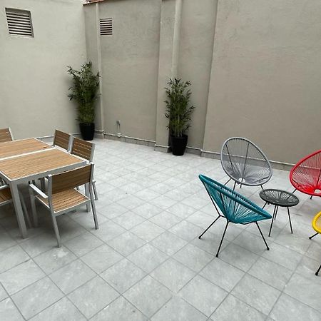 Barcelona Touch Apartments L'Hospitalet de Llobregat Bagian luar foto
