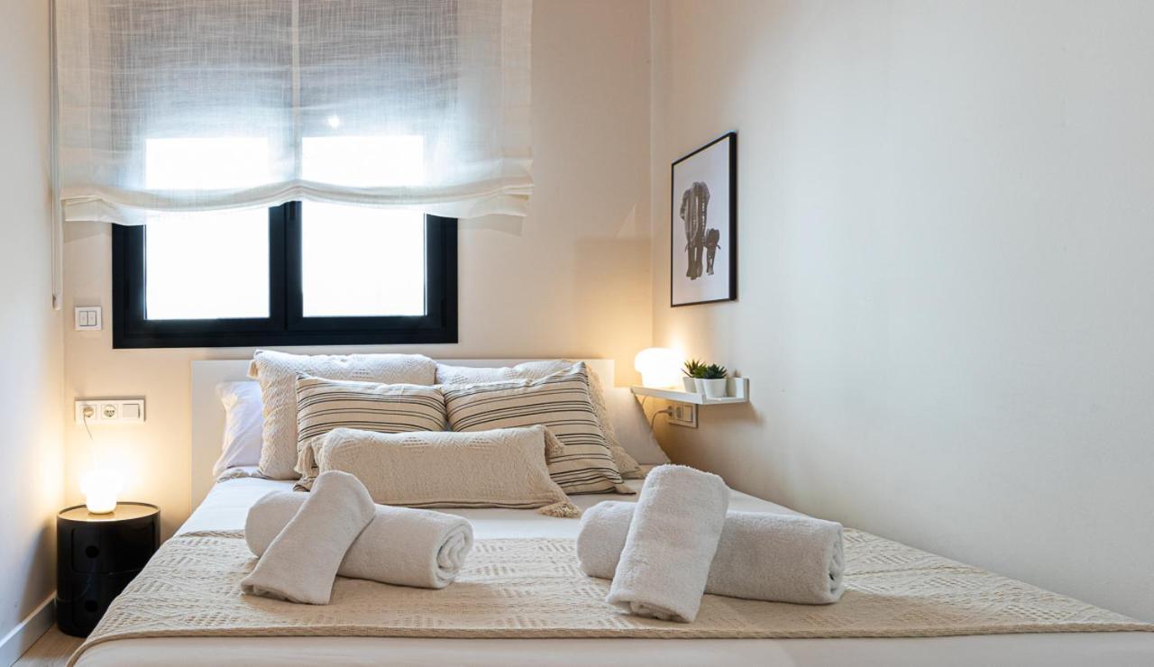 Barcelona Touch Apartments L'Hospitalet de Llobregat Bagian luar foto